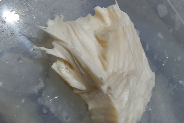 ̨